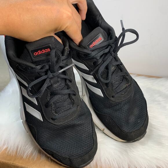 Adidas Women's Athletic Shoes size 7.5 - Picture 3 of 9